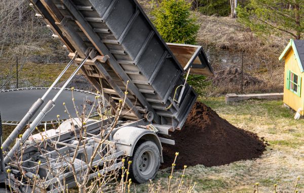 Yard Soil Delivery in Laguna Niguel